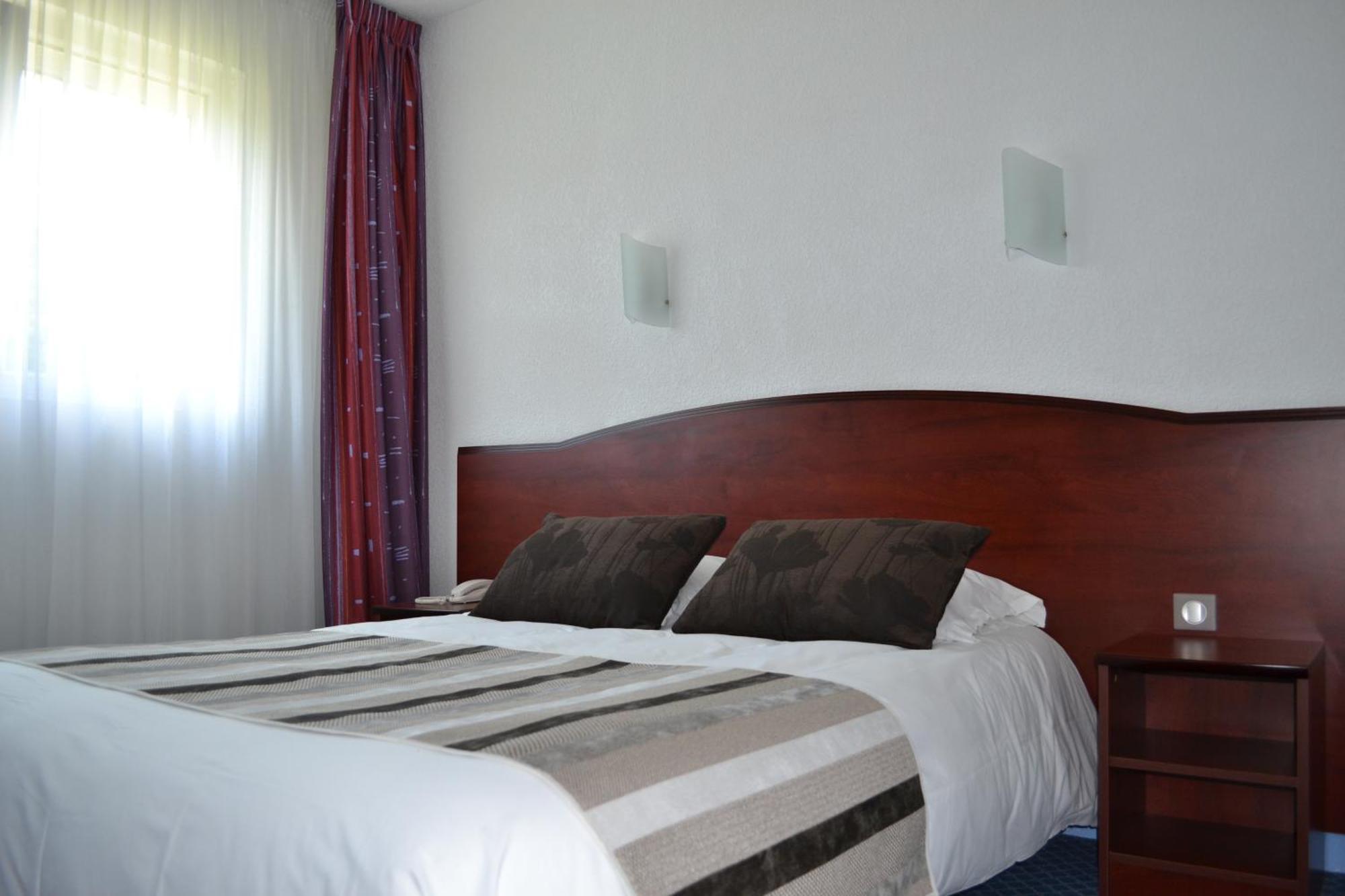 Hotel Fontaine, Morlaix Exterior photo